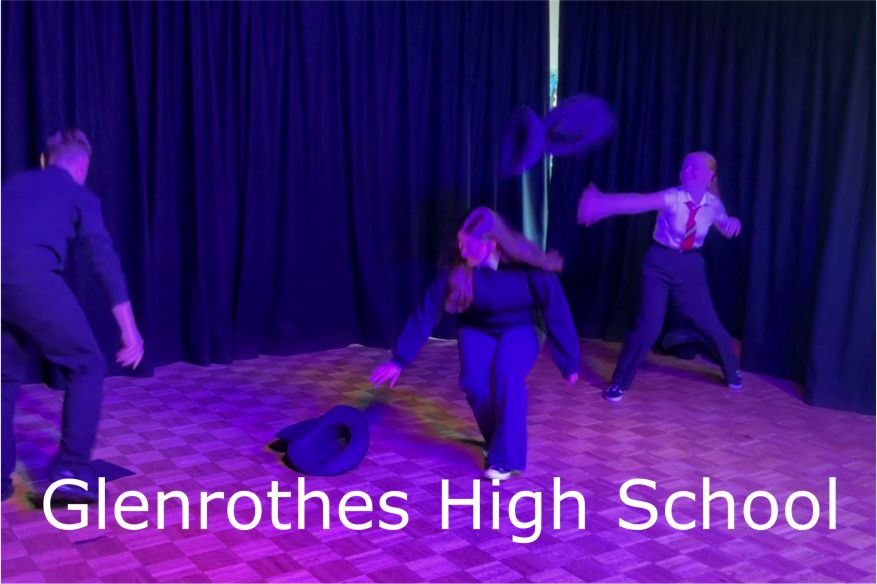 Twa Minutes Pandemonium